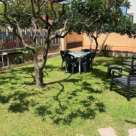Musci' Con Giardino Per Le Vacanze *