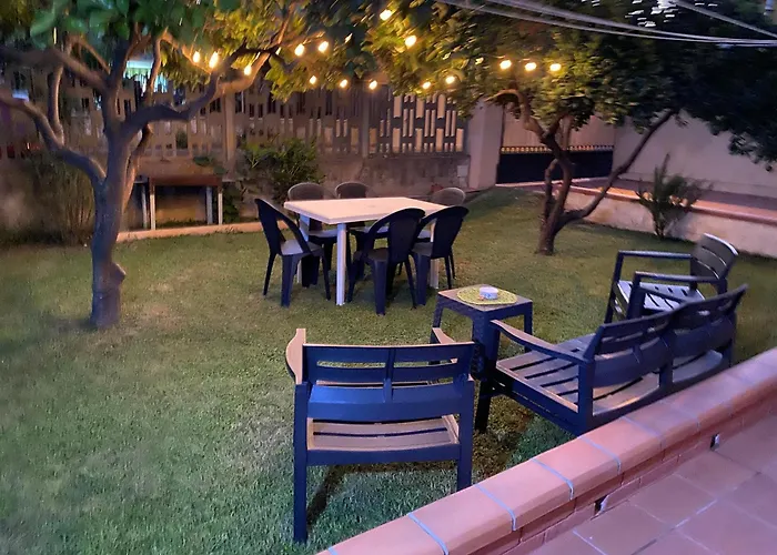 Con Giardino E Parcheggio Privato Musci Apartman *